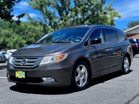 Used 2012 Honda Odyssey Touring image 3