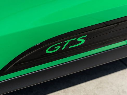 New 2026 Porsche Macan GTS image 16