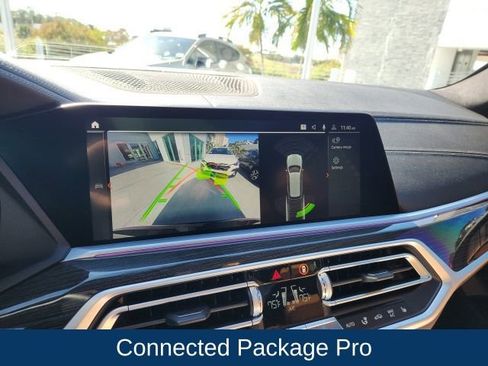 Used 2022 BMW X7 xDrive40i w/ M Sport Package image 5