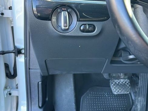 Used 2017 Volkswagen Jetta SEL image 19