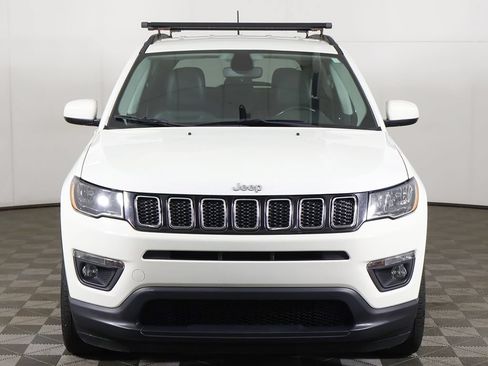 Used 2019 Jeep Compass Latitude FWD image 8