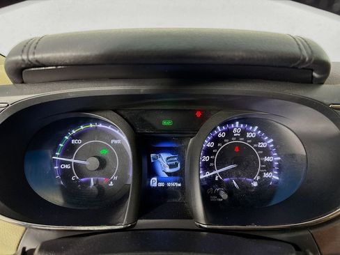 Used 2018 Toyota Avalon Limited image 17