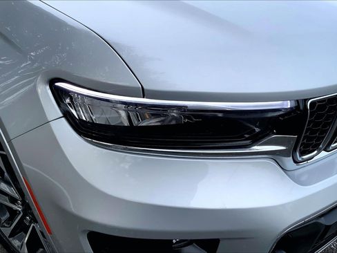 Certified 2024 Jeep Grand Cherokee Overland w/ Trailer Tow Package image 22