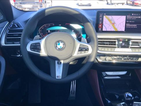 Certified 2025 BMW X4 xDrive30i w/ Premium Package image 5