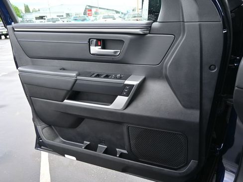 Used 2023 Toyota Tundra Platinum AWD/4WD image 17