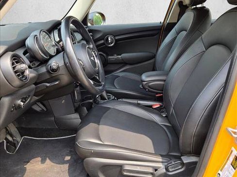 Used 2016 MINI Cooper 4-Door Hardtop FWD image 14