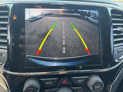 Used 2020 Jeep Grand Cherokee Limited image 18