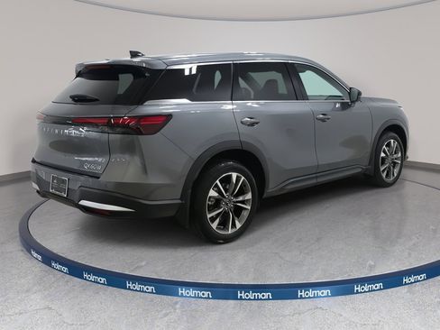 Certified 2026 INFINITI QX60 Pure w/ Cargo Package AWD/4WD image 5