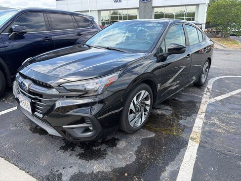 Used 2024 Subaru Legacy Limited AWD/4WD image 2