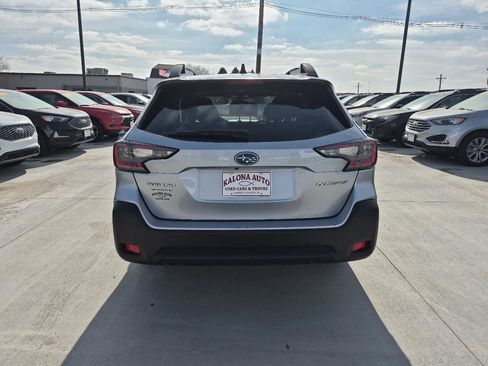 Used 2024 Subaru Outback Premium AWD/4WD image 6