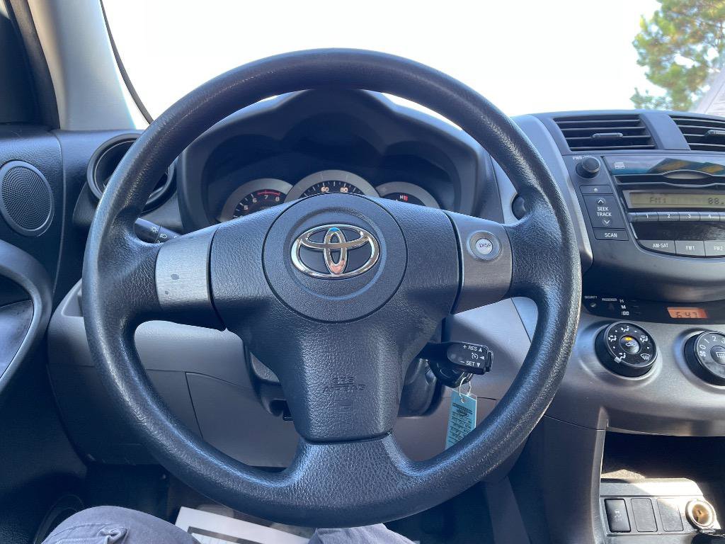 Used 2011 Toyota RAV4 4WD w/ Base L4 Extra Value Pkg image 19
