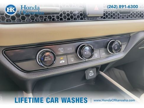 Used 2024 Honda HR-V LX image 15