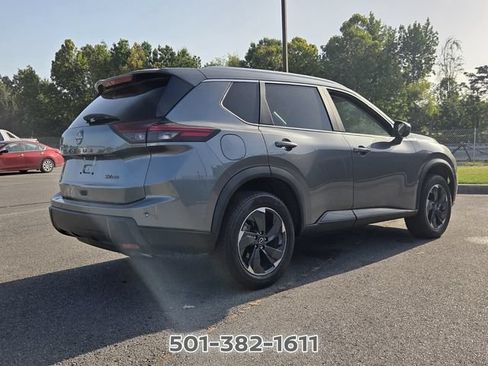 Used 2024 Nissan Rogue SV w/ SV Premium Package AWD/4WD image 5