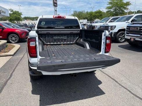 New 2026 GMC Canyon AT4 w/ Nightfall Edition AWD/4WD image 46