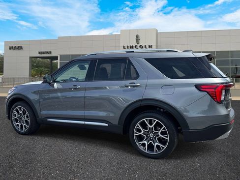 Used 2025 Ford Explorer Platinum w/ Ultimate Package AWD/4WD image 5