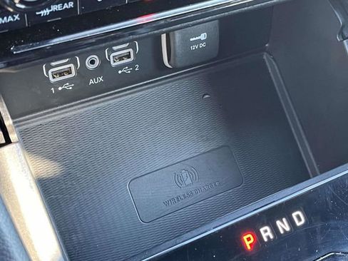 Used 2023 Jeep Grand Cherokee Altitude image 32