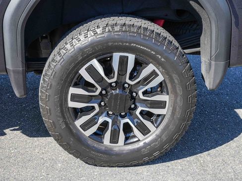 Used 2024 GMC Sierra 2500 Denali Ultimate AWD/4WD image 10