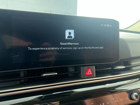 New 2026 Kia Carnival SX image 27