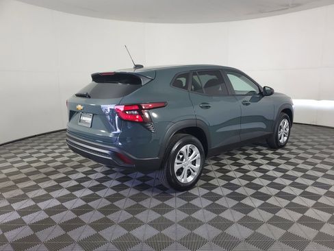 New 2026 Chevrolet Trax LS FWD image 4