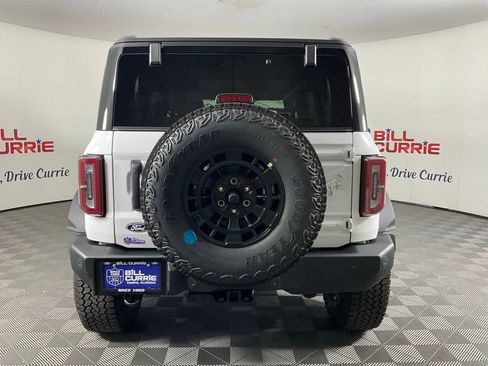 New 2026 Ford Bronco Outer Banks w/ Sasquatch Package AWD/4WD image 4