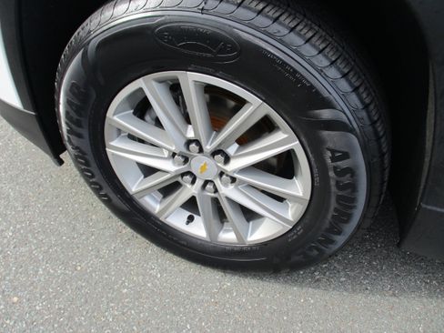 Certified 2023 Chevrolet Traverse LT image 9