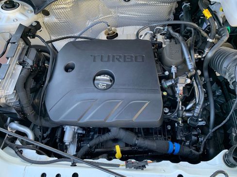 Used 2025 Buick Encore GX Preferred image 30