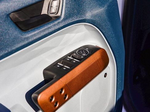 Used 2023 Ford Maverick Lariat image 22