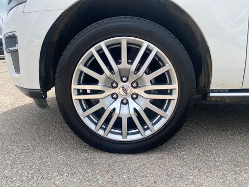 Used 2024 Ford Expedition Limited image 29