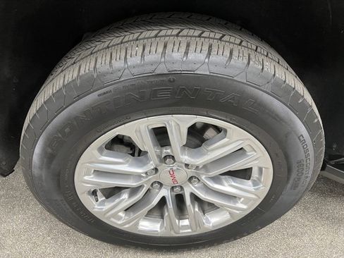 Used 2023 GMC Yukon XL SLT image 15