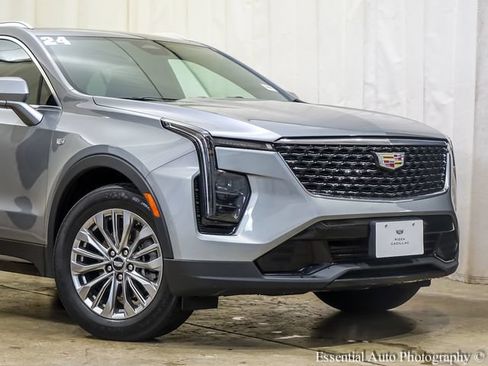 Used 2024 Cadillac XT4 Premium Luxury FWD image 6