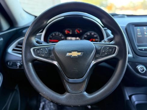 Used 2017 Chevrolet Malibu LS image 18
