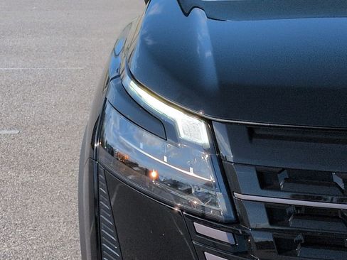 New 2026 Nissan Pathfinder SV image 11