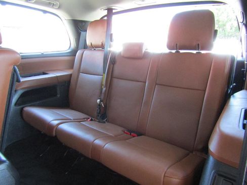 Used 2017 Toyota Sequoia Platinum RWD image 11