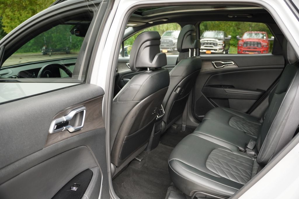 Certified 2023 Kia Sportage X-Pro AWD/4WD image 16