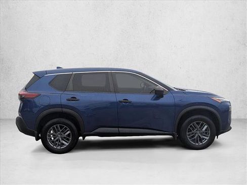 Used 2021 Nissan Rogue S image 4