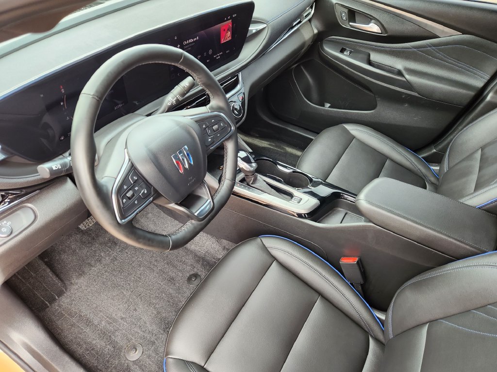 Used 2024 Buick Envista Sport Touring w/ Convenience I Package FWD image 11