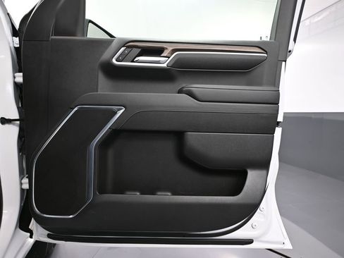 Used 2023 Chevrolet Silverado 1500 LT image 47