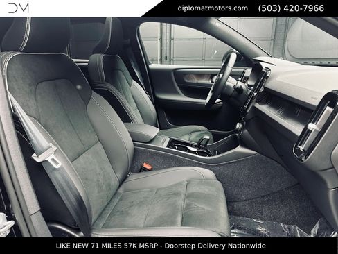 Used 2024 Volvo C40 P8 Recharge Plus w/ Climate Package RWD image 20