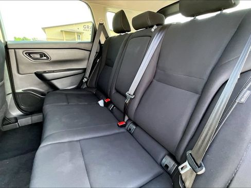Used 2024 Nissan Rogue S FWD image 24