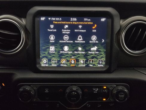 Used 2018 Jeep Wrangler Unlimited Sahara image 25