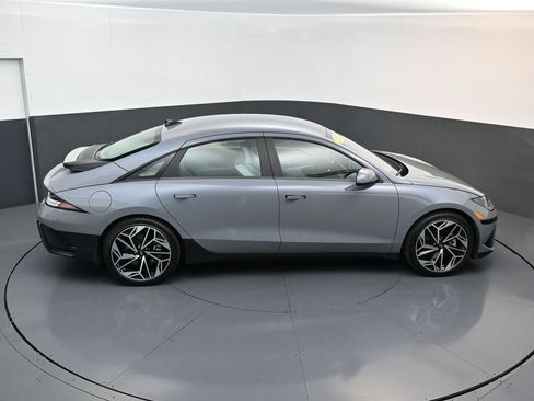 Used 2023 Hyundai Ioniq 6 Limited RWD image 17