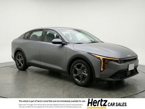 Used 2025 Kia K4 FWD image 1