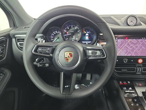 Certified 2026 Porsche Macan AWD/4WD image 14