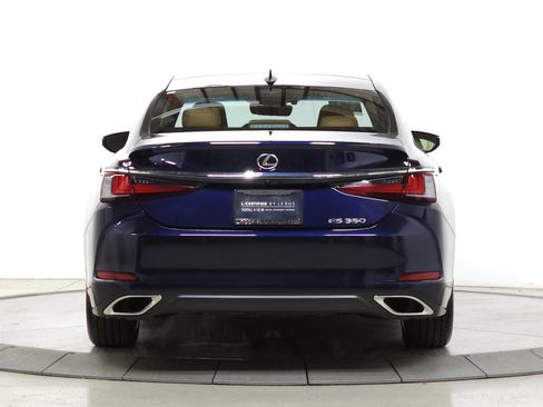 Used 2025 Lexus ES 350 w/ Luxury Package image 6
