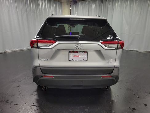 Used 2025 Toyota RAV4 LE AWD/4WD image 7