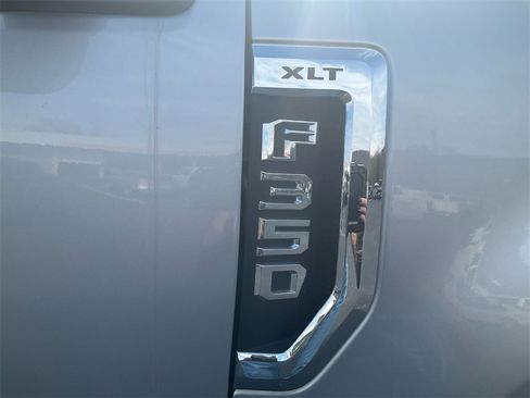 Used 2021 Ford F350 XLT w/ XLT Value Package image 17