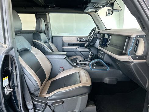 Used 2022 Ford Bronco Wildtrak image 36