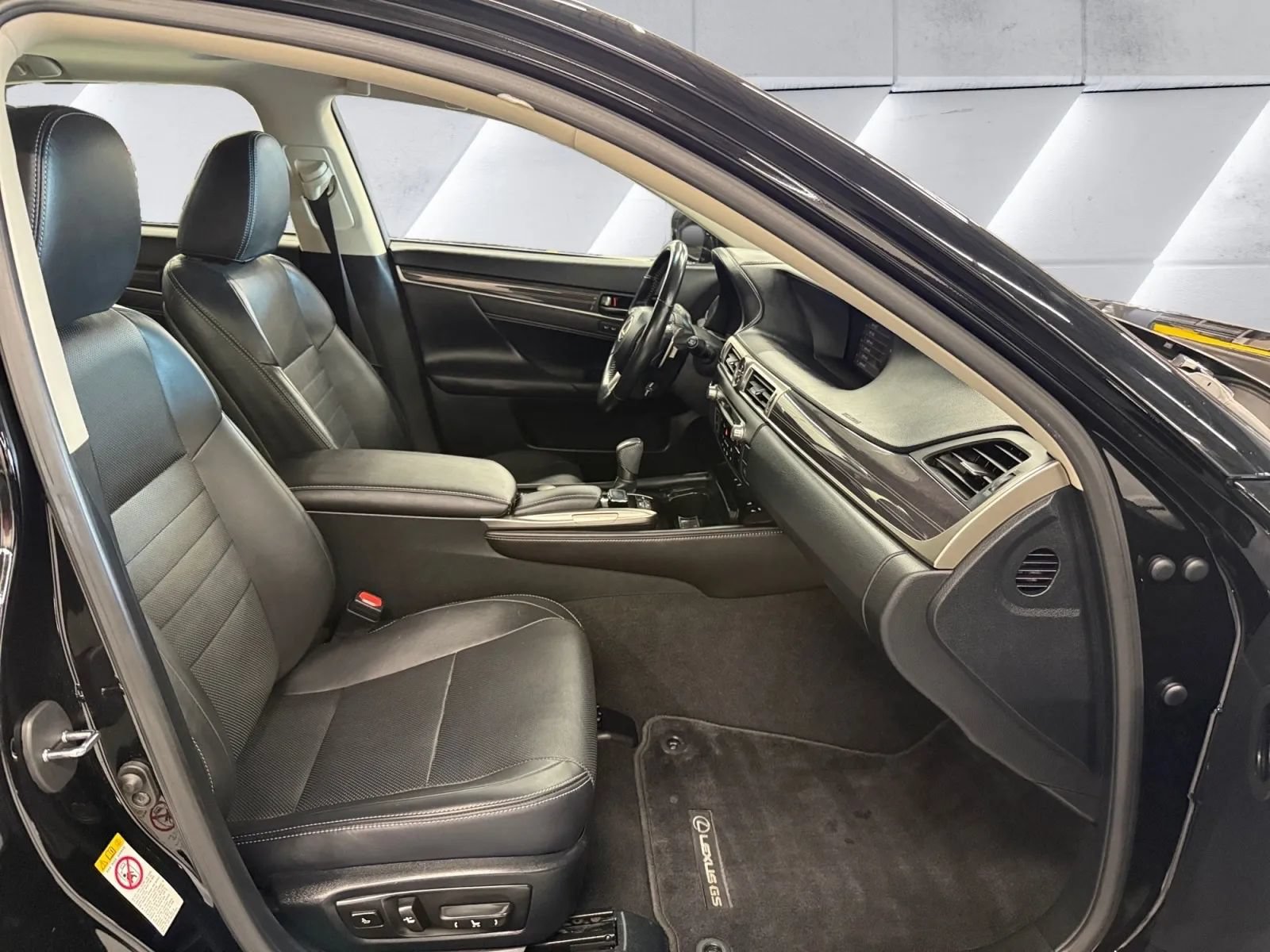 Used 2016 Lexus GS 350 AWD w/ Premium Package image 16