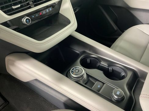 New 2027 Ford Explorer Active w/ Active Comfort Package RWD image 20