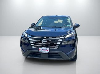 Used 2025 Nissan Rogue SV FWD video 2